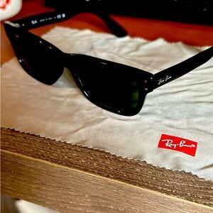 Ray-Ban 2283 sunglasses.
